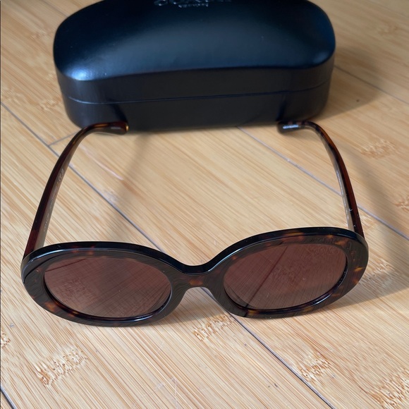 Women New W/Box Coach Brown Sunglasses Tortoises Purple Hands Stylish - Picture 1 of 12